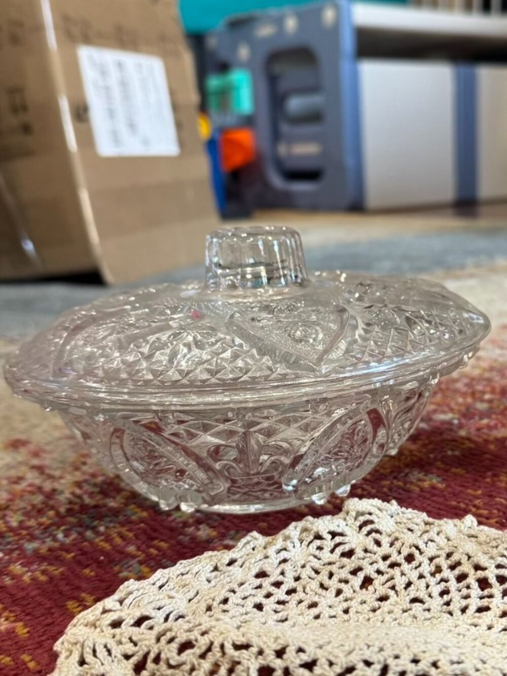 🌺Vintage KIG Malaysia Clear Pressed Glass Bowl with Lid🌸🌺